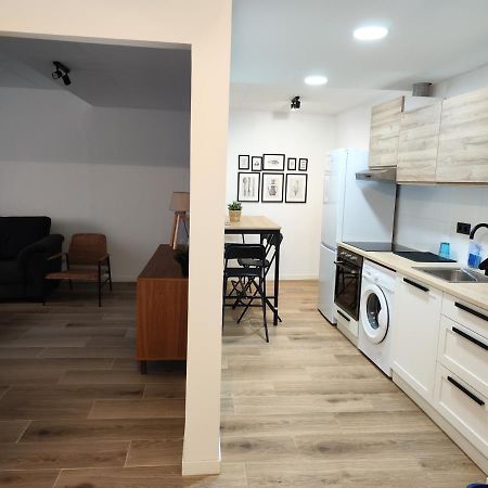 Boutique Apartment Ave Centro Лерида Екстериор снимка